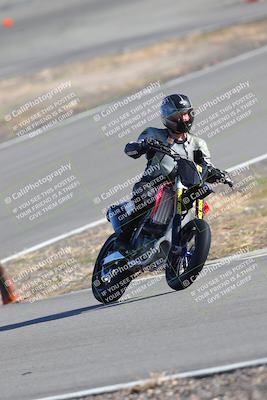 media/Feb-05-2023-Classic Track Day (Sun) [[c35aca4a42]]/Group 2/session 4 turn 4/